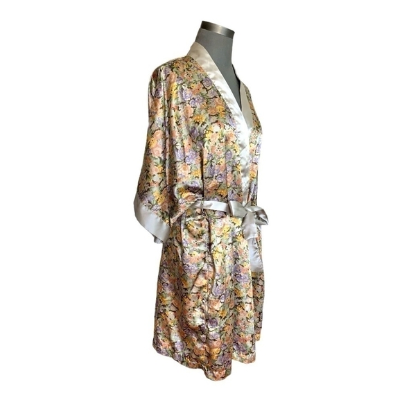 Women’s Floral Satin Robe JUST LOVE Bathroom Robe Short Sleeve Wrap Robe - Picture 4 of 8